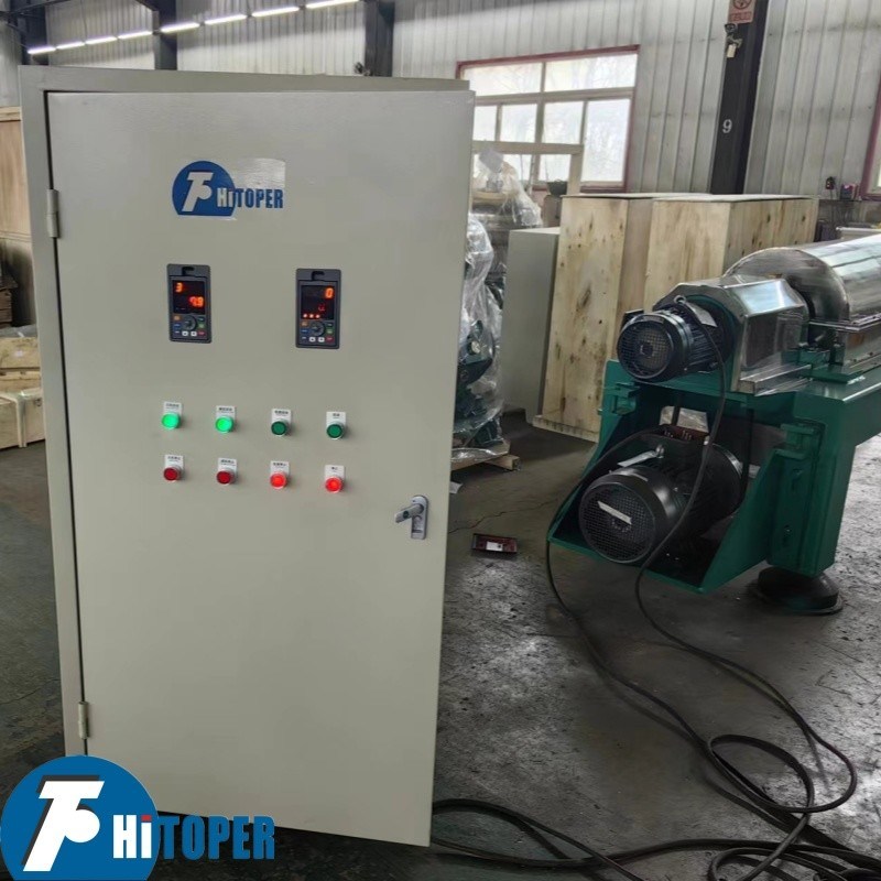 Industrial Decanter Centrifuge with spiral feeder and drum rotating at different speeds for centrifugal settling process